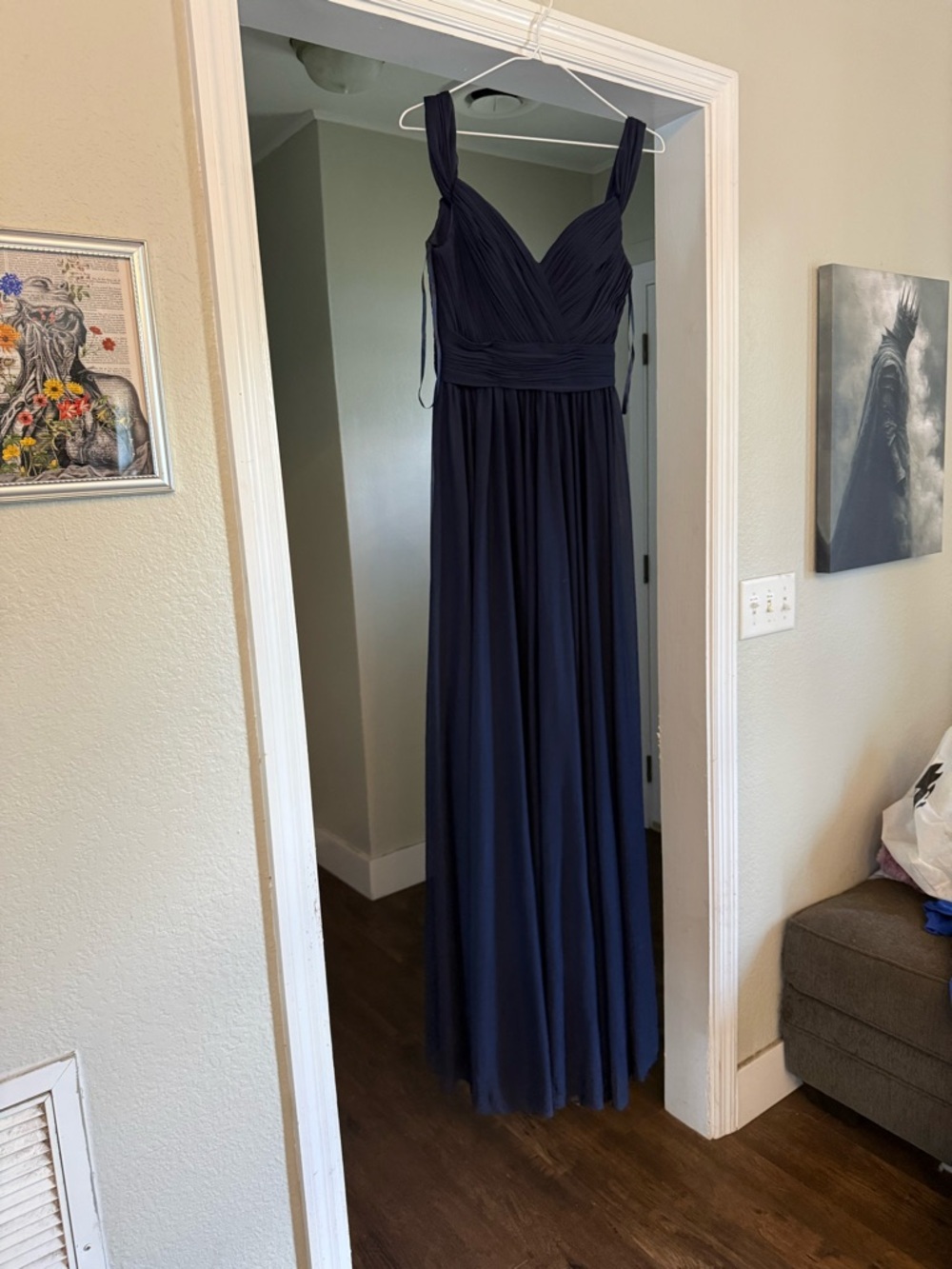 Kleinfeld V neck Elegant Navy Blue Sleeveless Maxi Dress Size 2 Indigo formal